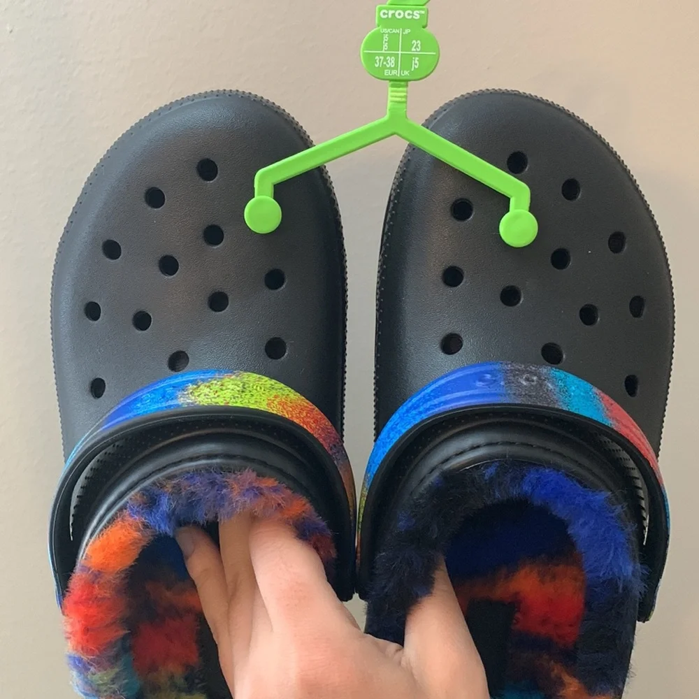 Black Fur-Lined Crocs
